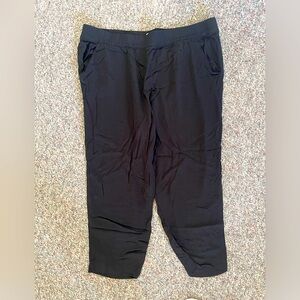 Women’s Jessica Simpson cropped pants